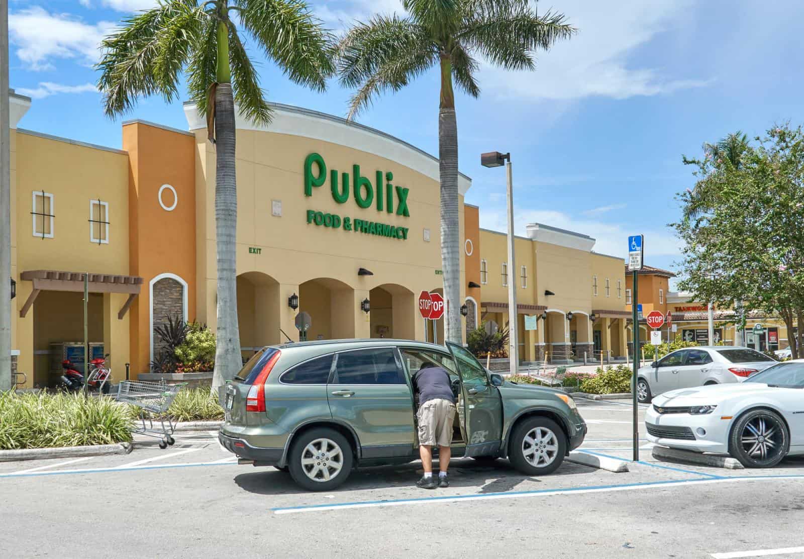 Publix - Supermarkets Near Universal STudios / Best Supermarkets Near Disney World