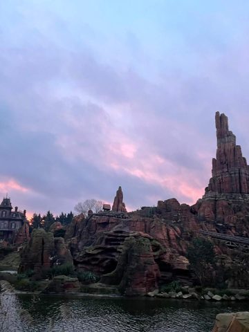 Do they speak English at Disneyland Paris