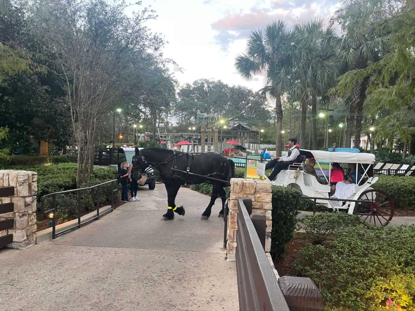 Disney Port Orleans Riverside vs French Quarter Comparison Guide ...