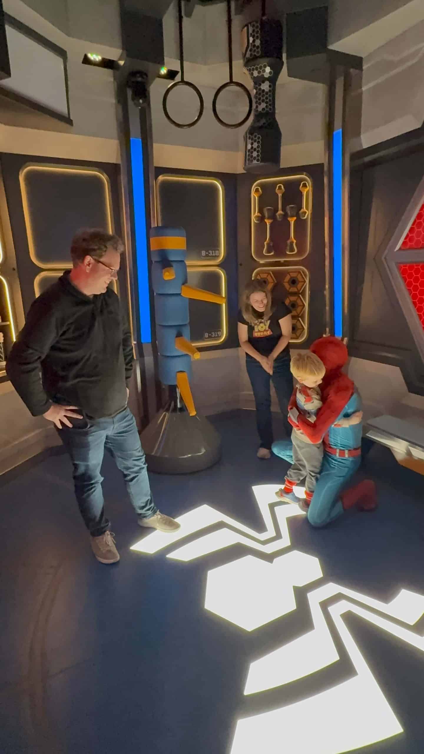 Family meeting Spiderman