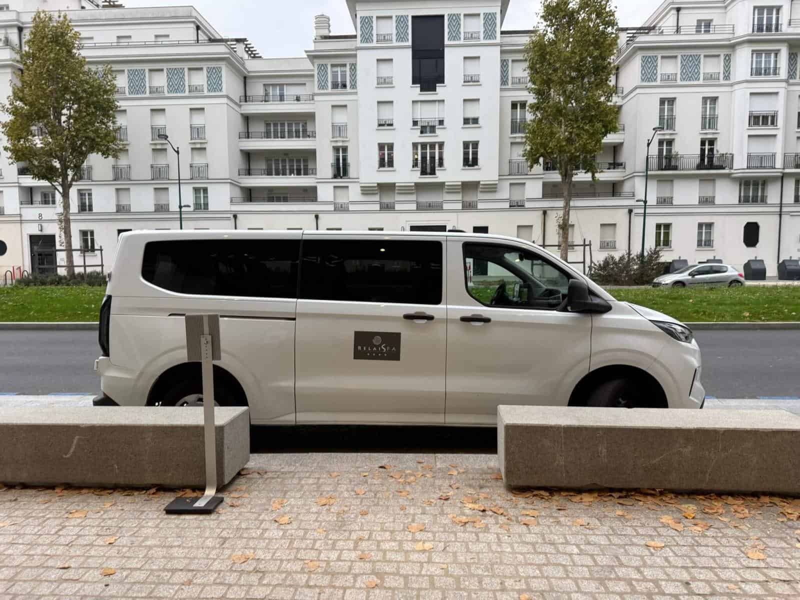 Relais Spa Val D'Europe Shuttle Bus